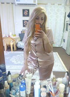 Nadi - escort in Muscat Photo 11 of 14