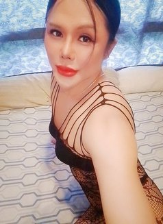 Nadia Bkk - Transsexual escort in Bangkok Photo 3 of 5