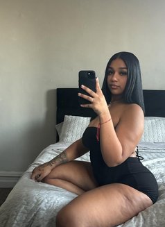 Nadia - escort in Erbil Photo 1 of 3