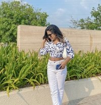 Nadia - puta in Colombo