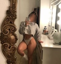 Nadia - escort in Narita