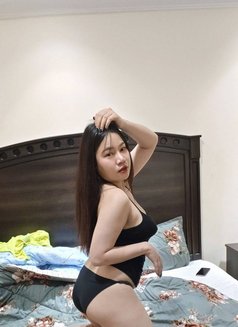 Nadia Full sex - Masajista in Al Manama Photo 10 of 10