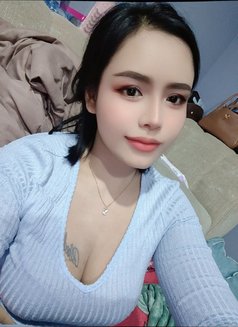 Nadia Hot Girl - Masajista in Abu Dhabi Photo 4 of 4