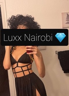 Nadia Luxx Nairobi - puta in Nairobi Photo 2 of 3
