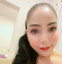 Nadia malaysia - masseuse in Khobar Photo 12 of 13