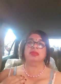 Nadia Nafeesa - Transsexual escort in Al Manama Photo 1 of 3