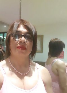 Nadia Nafeesa - Transsexual escort in Al Manama Photo 3 of 3