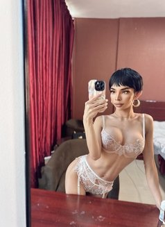 NADIA sexy lady body VIP - Transsexual escort in Abu Dhabi Photo 13 of 13