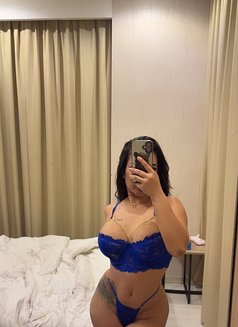 Nadia - puta in Al Juffair Photo 11 of 11