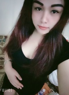 Nadia - escort in Al Manama Photo 9 of 13