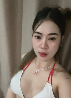 Nadia Full sex - masseuse in Al Manama Photo 7 of 9