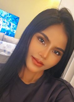 Nadia - masseuse in Bangkok Photo 1 of 2