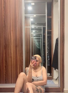 Nadia cute - companion in Khobar Photo 1 of 11