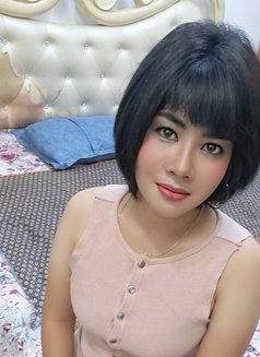 Nadia - escort in Muscat Photo 1 of 9