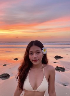 Nadia - puta in Pattaya Photo 2 of 7