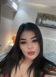 Nadia - escort in Riyadh Photo 2 of 4