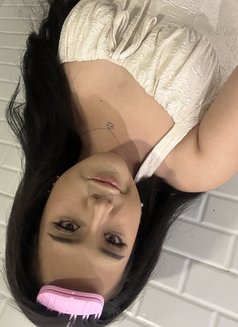 Nadia - masseuse in Phuket Photo 3 of 5