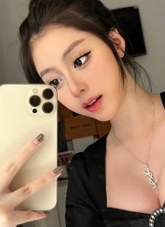 Nadia thai girl - puta in Bangkok Photo 2 of 4