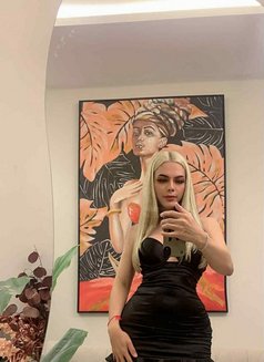 Nadia ThaiLB top&bottom big dick 7” - Transsexual escort in Riyadh Photo 2 of 4