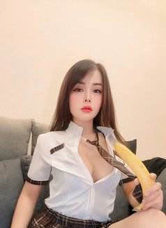 Nadia - escort in Riyadh Photo 3 of 13
