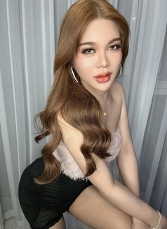 LindaVip ladyboy 69 #big cock - Transsexual escort in Pattaya Photo 5 of 13