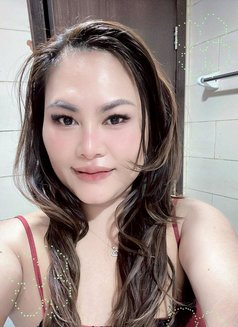 Nadie - escort in Ajmān Photo 3 of 5