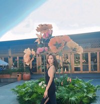 Nadien - puta in Bali Photo 1 of 7
