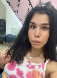 Nadin - Acompañantes transexual in Beirut Photo 22 of 22