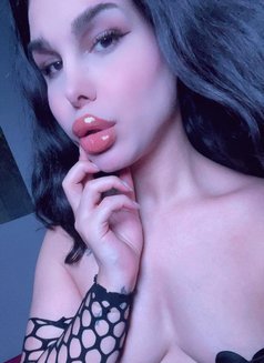 Nadin - Transsexual escort in Beirut Photo 28 of 29