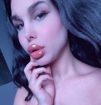 Nadin - Acompañantes transexual in Beirut Photo 28 of 29
