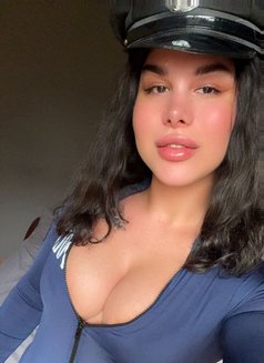 Nadin - Transsexual escort in Beirut Photo 30 of 30