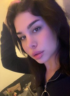 Nadin - Transsexual escort in Beirut Photo 28 of 28