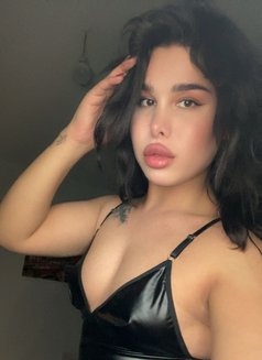 Nadin - Transsexual escort in Beirut Photo 15 of 18