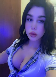 Nadin - Transsexual escort in Beirut Photo 3 of 30
