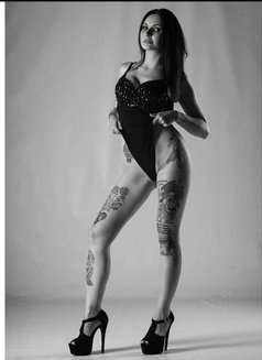 Nadin - escort in Kiev Photo 2 of 11