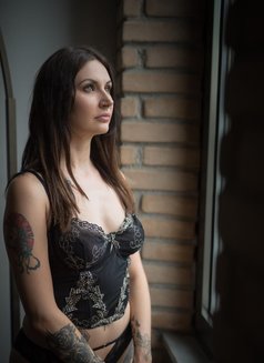 Nadin - escort in Kiev Photo 4 of 11
