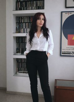 Nadin - escort in Kiev Photo 6 of 11