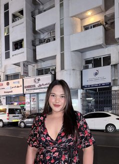 Nadine - Transsexual escort in Dubai Photo 1 of 22