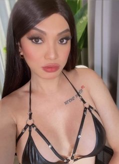 Nadine - Transsexual escort in Manila Photo 6 of 7