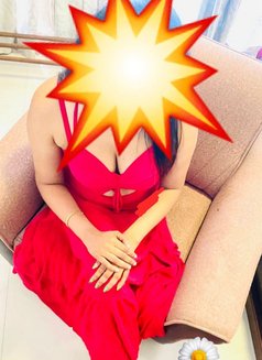Nadiya Fernando - The Hot babe - puta in Colombo Photo 8 of 8