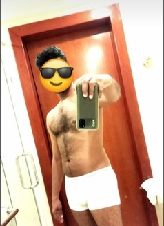 Nadun for ladies - Male escort in Colombo Photo 3 of 3