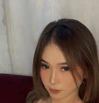 Nadya - puta in Bali