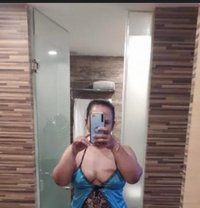 Nadya - puta in Jakarta