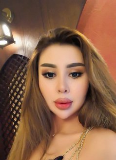 Nadya - escort in Dubai Photo 3 of 13