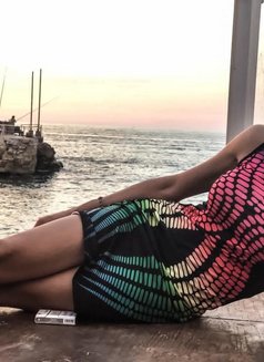 Naea - puta in Beirut Photo 2 of 11