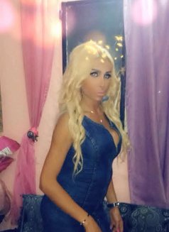 Naea - puta in Beirut Photo 4 of 11