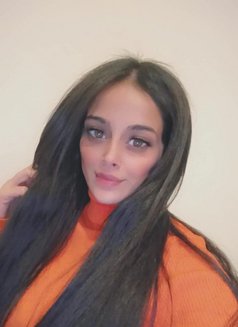 Naea - escort in Beirut Photo 2 of 6