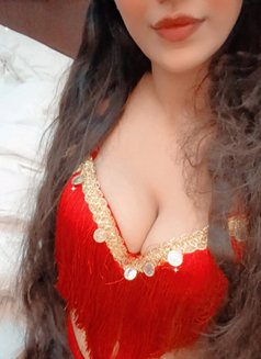 Naea - escort in Beirut Photo 6 of 6