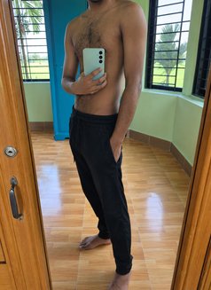 Nafi - Acompañantes masculino in Dhaka Photo 1 of 3