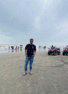 Nafiz - Male escort in Dhaka Photo 9 of 10